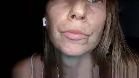 Snapshot of sexualangel chatting on 12-17-25, 04:13 Verona online show from 12-17-25, 04:13