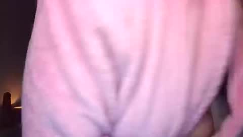 Snapshot of sexualangel chatting on 02-15-26, 05:15 Verona online show from 02-15-26, 05:15