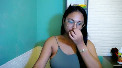 Snapshot of sexuallyattractive_mae chatting on 07-06-26, 07:05 sexuallyattractive_mae online show from 07-06-26, 07:05