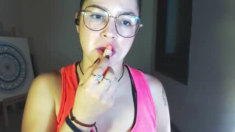 Snapshot of sexwwoman chatting on 01-28-25, 11:28 CHIARA   online show from 01-28-25, 11:28