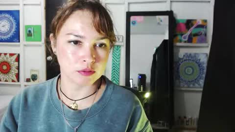 Snapshot of sexwwoman chatting on 10-27-25, 07:40 CHIARA   online show from 10-27-25, 07:40