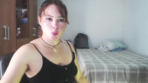 Snapshot of sexwwoman chatting on 02-18-26, 08:16 CHIARA online show from 02-18-26, 08:16