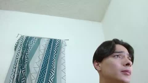 Snapshot of sexx_trip chatting on 12-26-24, 03:20 Axel online show from 12-26-24, 03:20