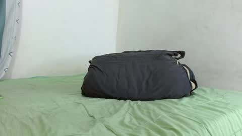 Snapshot of sexx_trip chatting on 01-13-25, 02:53 Axel online show from 01-13-25, 02:53