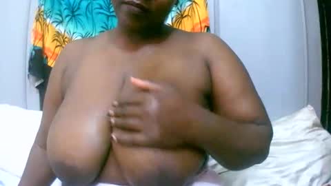 sexxi_ebony online show from 02-11-26, 12:04