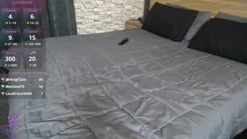 Snapshot of sexxxycrystali chatting on 01-02-25, 11:06 sexxxycrystali online show from 01-02-25, 11:06