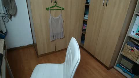 Snapshot of sexxxycrystali chatting on 09-26-25, 09:24 sexxxycrystali online show from 09-26-25, 09:24