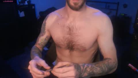 Snapshot of sexxxysiul chatting on 10-25-25, 10:23 SiuL online show from 10-25-25, 10:23