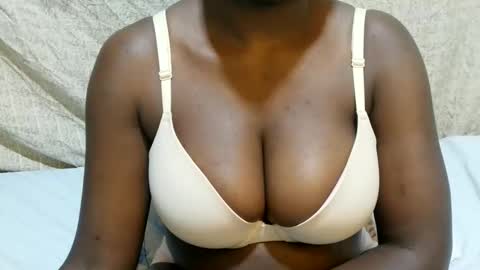 sexxy_maya1 online show from 06-02-26, 08:00