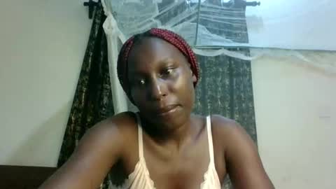 Snapshot of sexxy_melmine chatting on 05-13-26, 10:38 Dolly online show from 05-13-26, 10:38