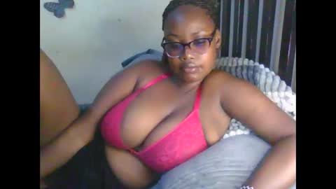Snapshot of sexxy_mish chatting on 05-01-26, 04:50 sexxy_mish online show from 05-01-26, 04:50