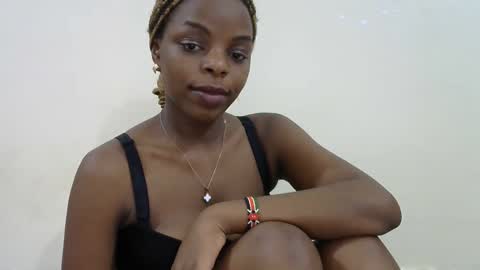 sexxy_montana online show from 11-03-25, 08:37