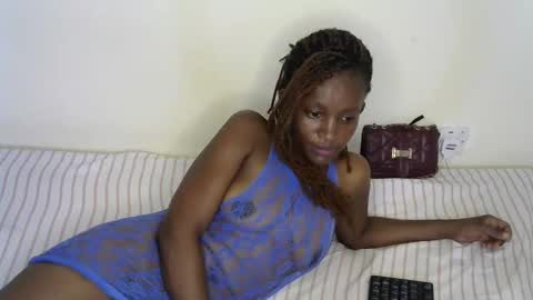 sexxy_nisa online show from 03-06-25, 08:05