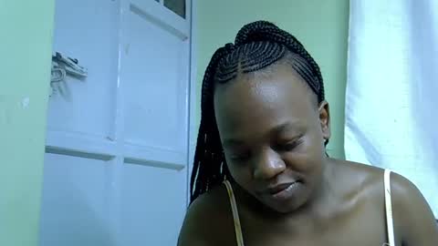 African Queen online show from 12-19-25, 06:26