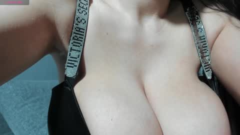 sexxymeriemm online show from 02-03-25, 10:47