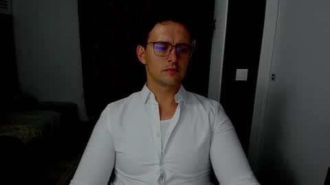Sexxymuscles4U online show from 10-19-25, 12:50
