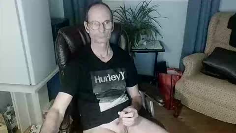 Snapshot of sexy0062 chatting on 05-12-26, 03:36 sexy0062 online show from 05-12-26, 03:36