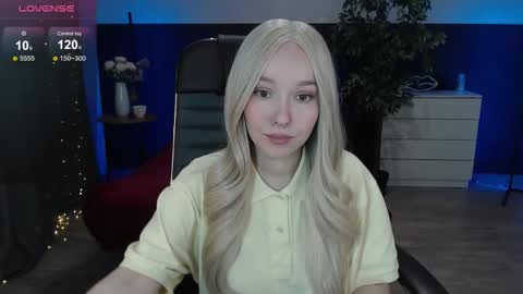 Snapshot of sexy_alexxia chatting on 10-26-25, 02:56 Alexia online show from 10-26-25, 02:56