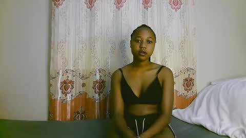 Snapshot of sexy_ariana_2 chatting on 02-20-25, 06:17 Ariana online show from 02-20-25, 06:17