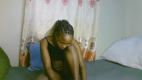 Snapshot of sexy_ariana_2 chatting on 03-05-25, 08:00 Ariana online show from 03-05-25, 08:00