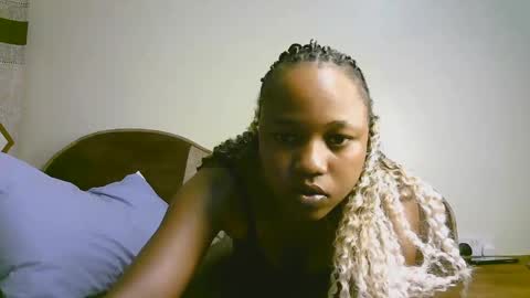 Snapshot of sexy_ariana_2 chatting on 03-08-25, 10:00 Ariana online show from 03-08-25, 10:00