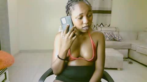 Snapshot of sexy_ariana_2 chatting on 03-12-25, 07:06 Ariana online show from 03-12-25, 07:06