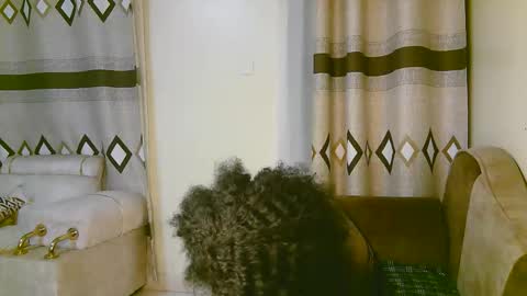 Snapshot of sexy_ariana_2 chatting on 11-16-25, 08:25 Ariana online show from 11-16-25, 08:25