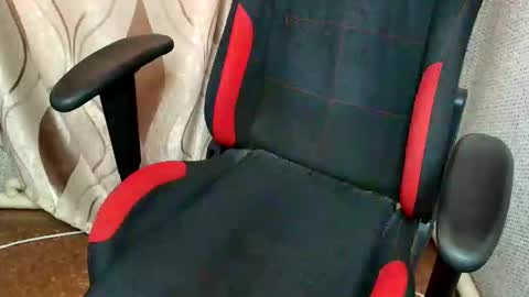 Jessica  Face only in pvt or in snapchat Dont ask more.... online show from 03-04-26, 11:16