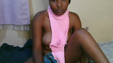 Snapshot of sexy_banice chatting on 06-16-26, 02:14 sexy_banice online show from 06-16-26, 02:14