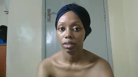 sexy_banny4 online show from 05-06-26, 08:47
