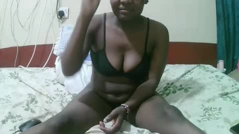 Snapshot of sexy_bbae chatting on 10-30-25, 07:14 sexy_bbae online show from 10-30-25, 07:14