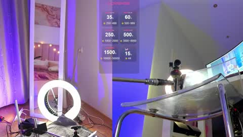 Snapshot of sexy_blonde_doll chatting on 02-04-25, 10:55 Lina online show from 02-04-25, 10:55