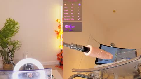 Snapshot of sexy_blonde_doll chatting on 10-31-25, 12:33 Lina online show from 10-31-25, 12:33