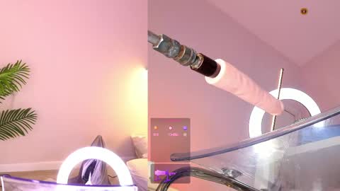 Lina online show from 04-29-26, 12:16