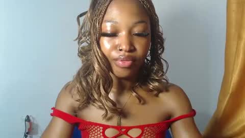 Snapshot of sexy_bluey247 chatting on 05-06-26, 03:39 sexy_bluey247 online show from 05-06-26, 03:39