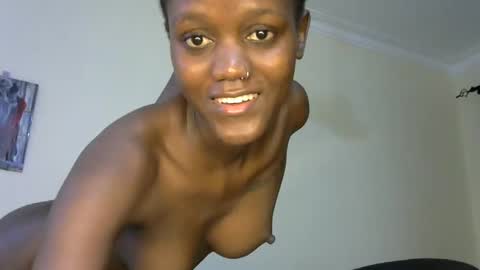 Snapshot of sexy_boobs23 chatting on 02-09-25, 09:17 liya online show from 02-09-25, 09:17