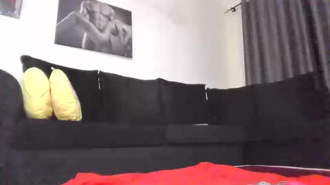 Snapshot of sexy_boobs23 chatting on 10-21-25, 09:10 liya online show from 10-21-25, 09:10