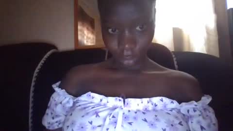 sexy_butty01 online show from 11-09-25, 07:39