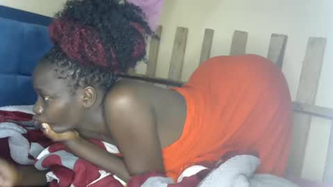 sexy_butty01 online show from 11-11-25, 05:57