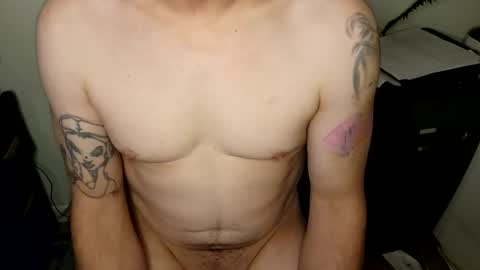 Snapshot of sexy_cayden chatting on 03-02-25, 08:05 Cayden online show from 03-02-25, 08:05