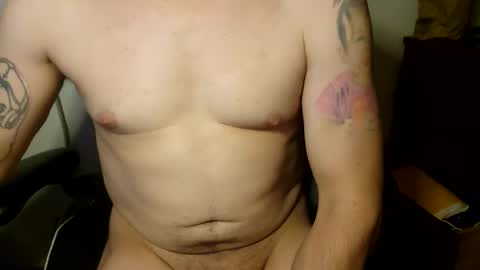 Snapshot of sexy_cayden chatting on 12-16-25, 07:35 Cayden online show from 12-16-25, 07:35