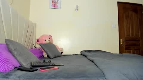 Celena Selena online show from 09-14-25, 01:43