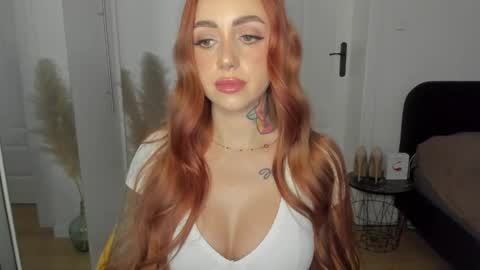 C o r a l i e online show from 11-13-25, 03:00