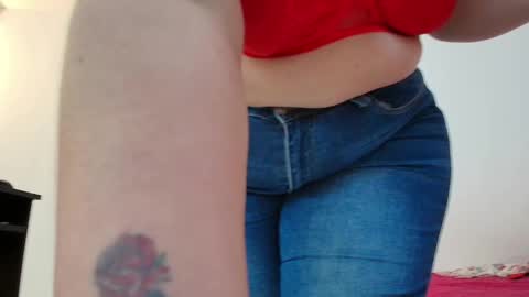 Snapshot of sexy_curvi chatting on 01-27-25, 06:20 karla           instagram  online show from 01-27-25, 06:20