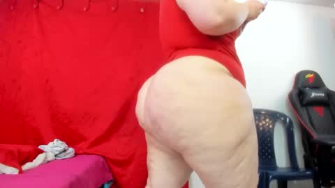 Snapshot of sexy_curvi chatting on 10-05-25, 03:21 karla           instagram  online show from 10-05-25, 03:21