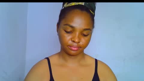 Clara online show from 09-28-25, 02:55