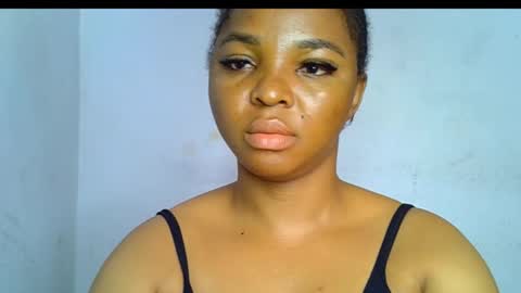 Clara online show from 10-11-25, 08:35