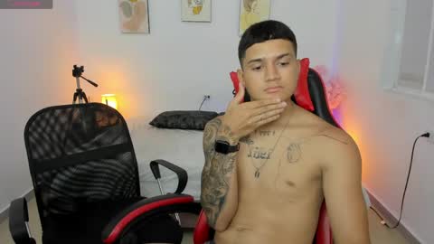 sexy_girl__777 online show from 04-22-26, 10:22