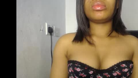 Ella online show from 05-26-26, 06:26