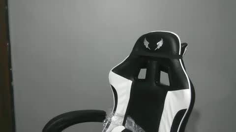 Snapshot of sexy_hot_pussie chatting on 03-01-25, 07:08 just call me sofia online show from 03-01-25, 07:08